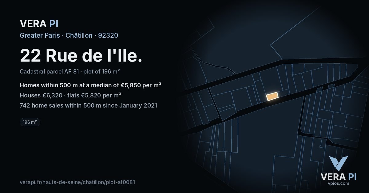 22 Rue de l'Ile, Châtillon at night – the plot lit, the parcels around coloured by the prices near them