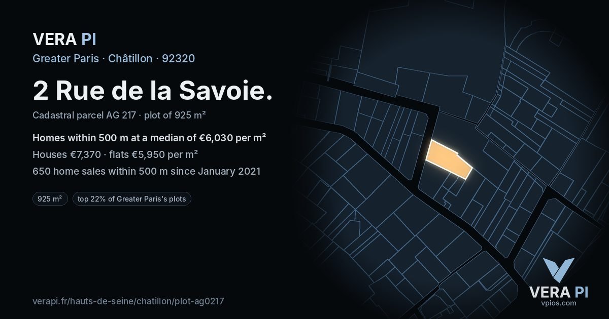 2 Rue de la Savoie, Châtillon at night – the plot lit, the parcels around coloured by the prices near them