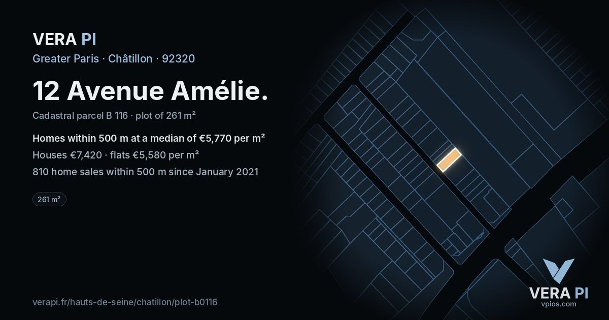 12 Avenue Amélie, Châtillon at night – the plot lit, the parcels around coloured by the prices near them