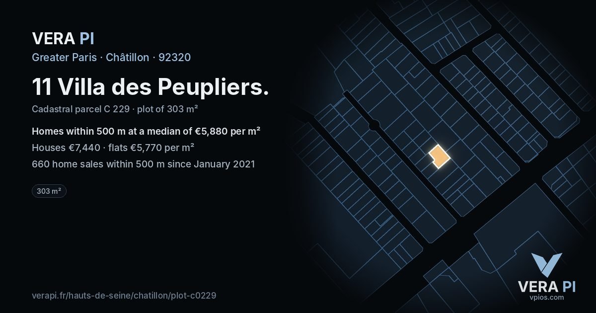 11 Villa des Peupliers, Châtillon at night – the plot lit, the parcels around coloured by the prices near them