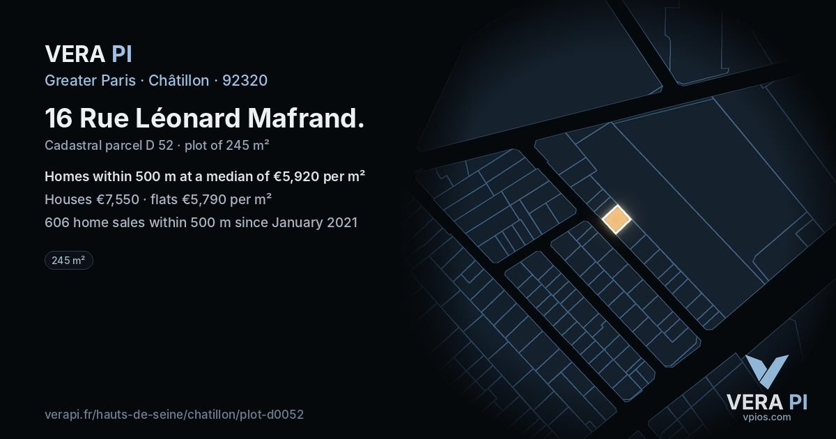 16 Rue Léonard Mafrand, Châtillon at night – the plot lit, the parcels around coloured by the prices near them