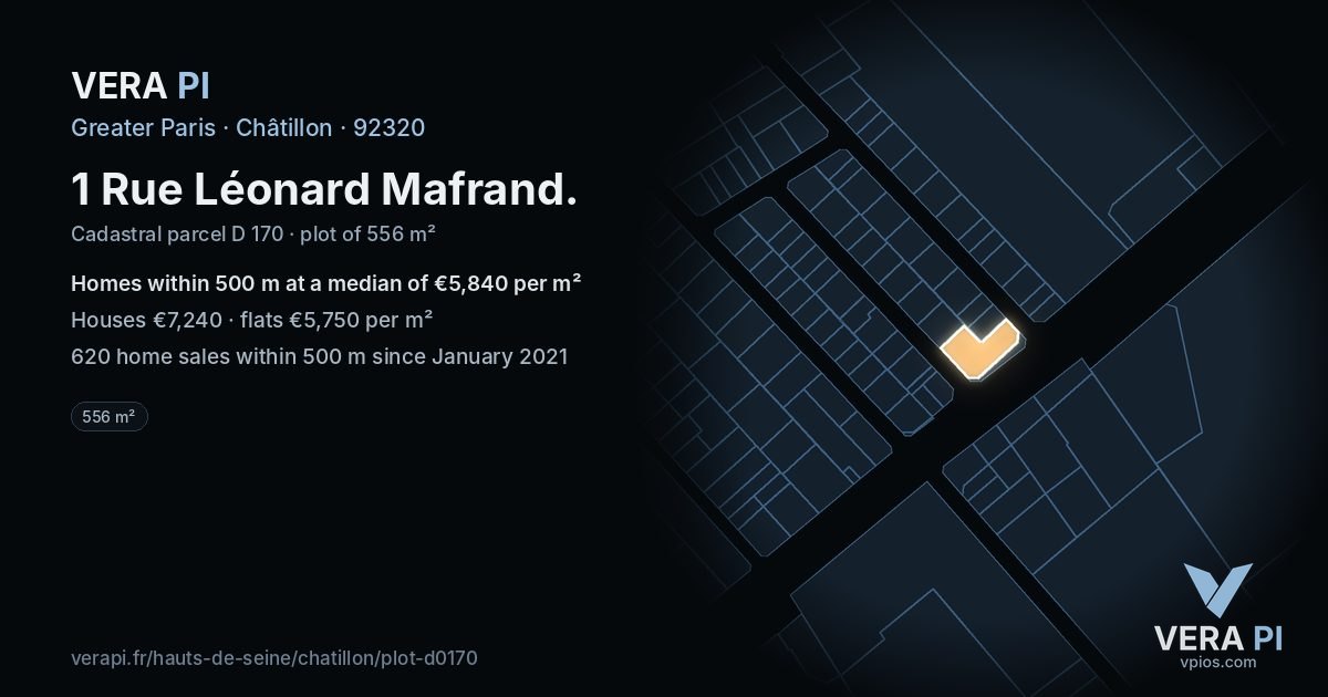 1 Rue Léonard Mafrand, Châtillon at night – the plot lit, the parcels around coloured by the prices near them