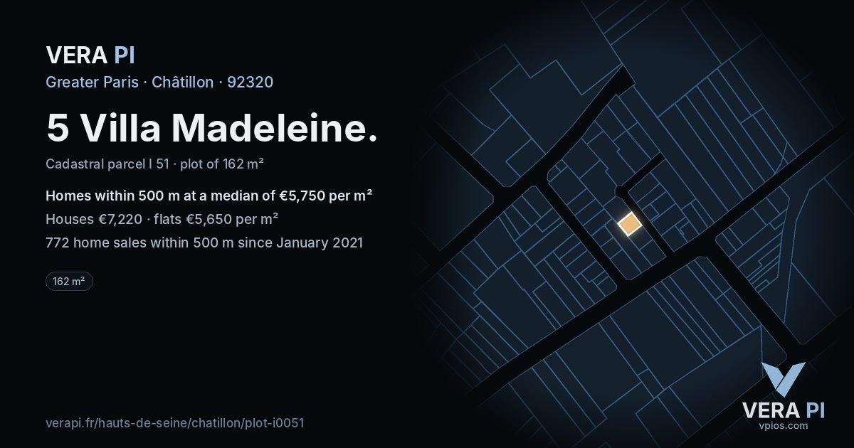 5 Villa Madeleine, Châtillon at night – the plot lit, the parcels around coloured by the prices near them