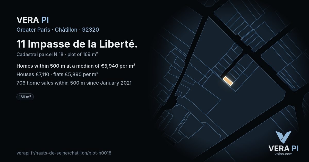 11 Impasse de la Liberté, Châtillon at night – the plot lit, the parcels around coloured by the prices near them