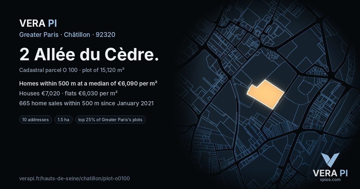2 Allée du Cèdre, Châtillon at night – the plot lit, the parcels around coloured by the prices near them