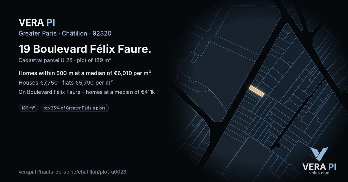 19 Boulevard Félix Faure, Châtillon at night – the plot lit, the parcels around coloured by the prices near them