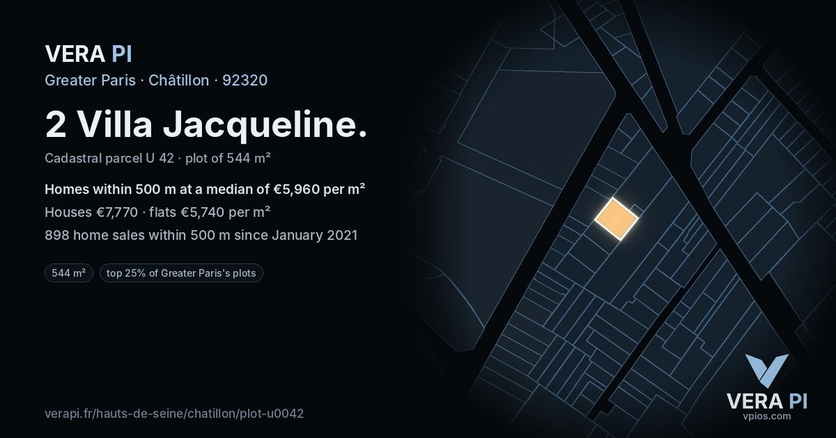 2 Villa Jacqueline, Châtillon at night – the plot lit, the parcels around coloured by the prices near them