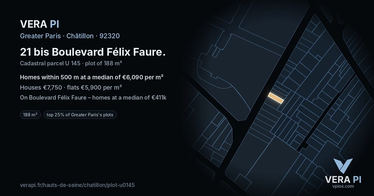 21 bis Boulevard Félix Faure, Châtillon at night – the plot lit, the parcels around coloured by the prices near them