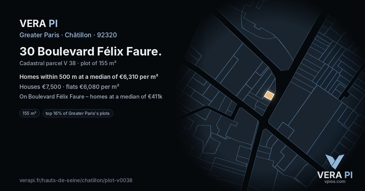 30 Boulevard Félix Faure, Châtillon at night – the plot lit, the parcels around coloured by the prices near them