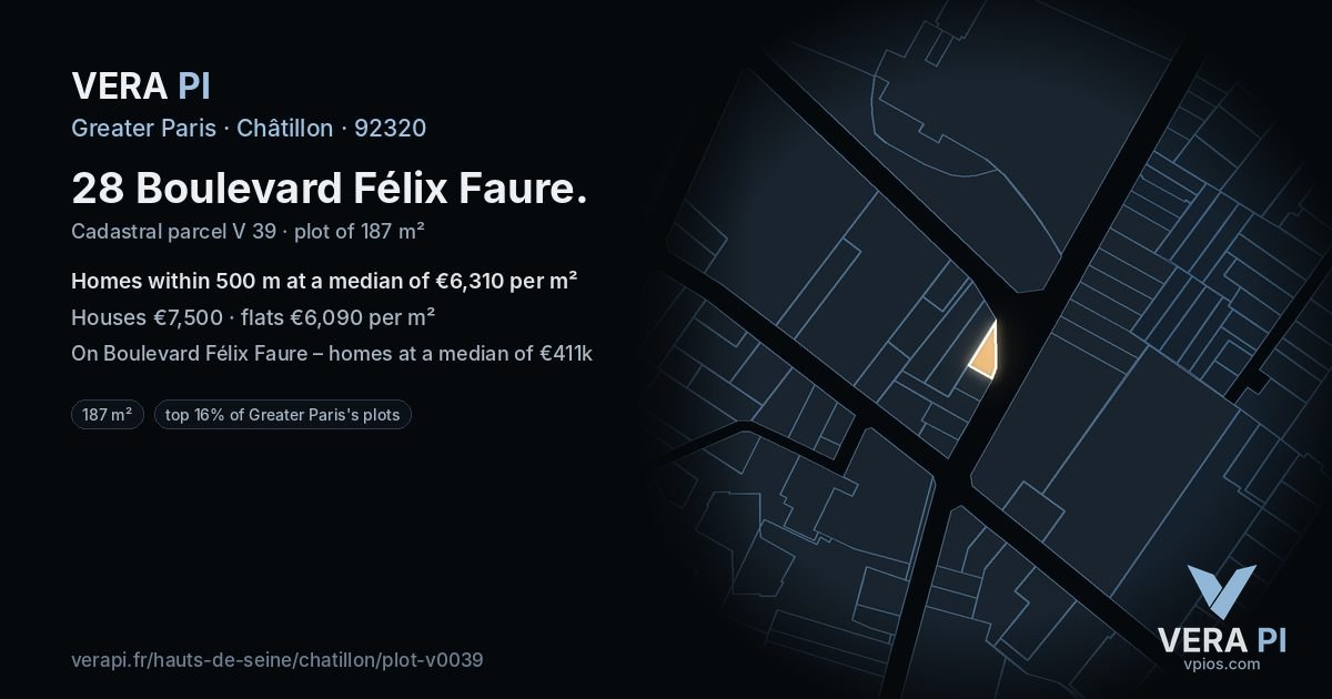 28 Boulevard Félix Faure, Châtillon at night – the plot lit, the parcels around coloured by the prices near them