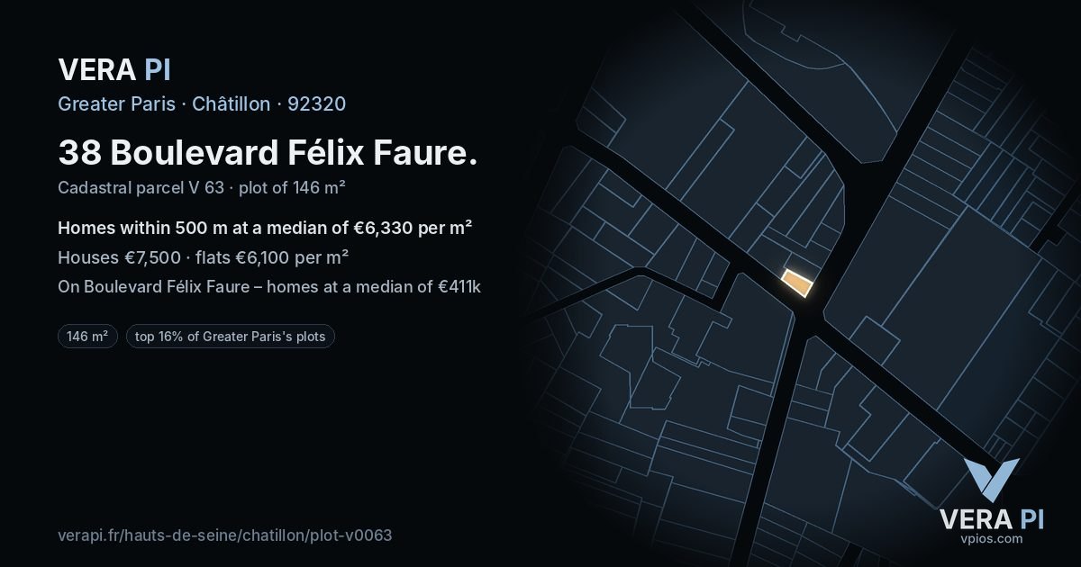 38 Boulevard Félix Faure, Châtillon at night – the plot lit, the parcels around coloured by the prices near them