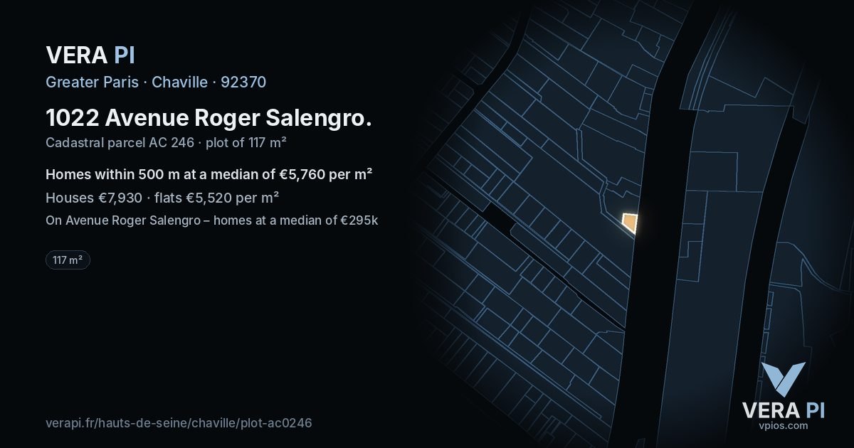 1022 Avenue Roger Salengro, Chaville at night – the plot lit, the parcels around coloured by the prices near them