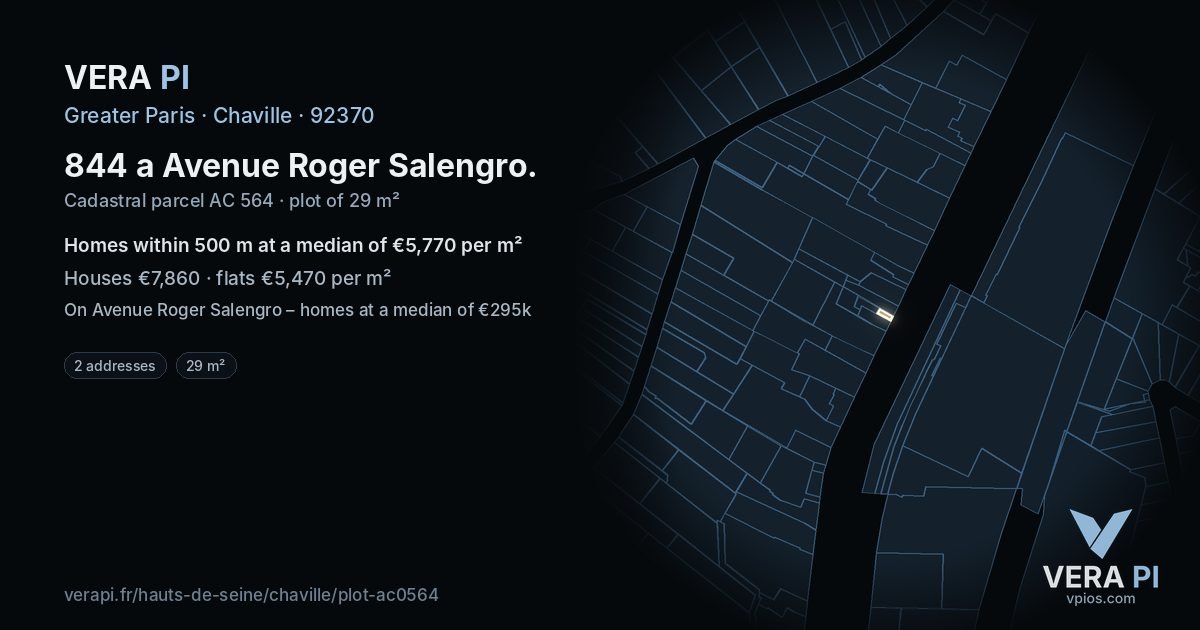 844 a Avenue Roger Salengro, Chaville at night – the plot lit, the parcels around coloured by the prices near them