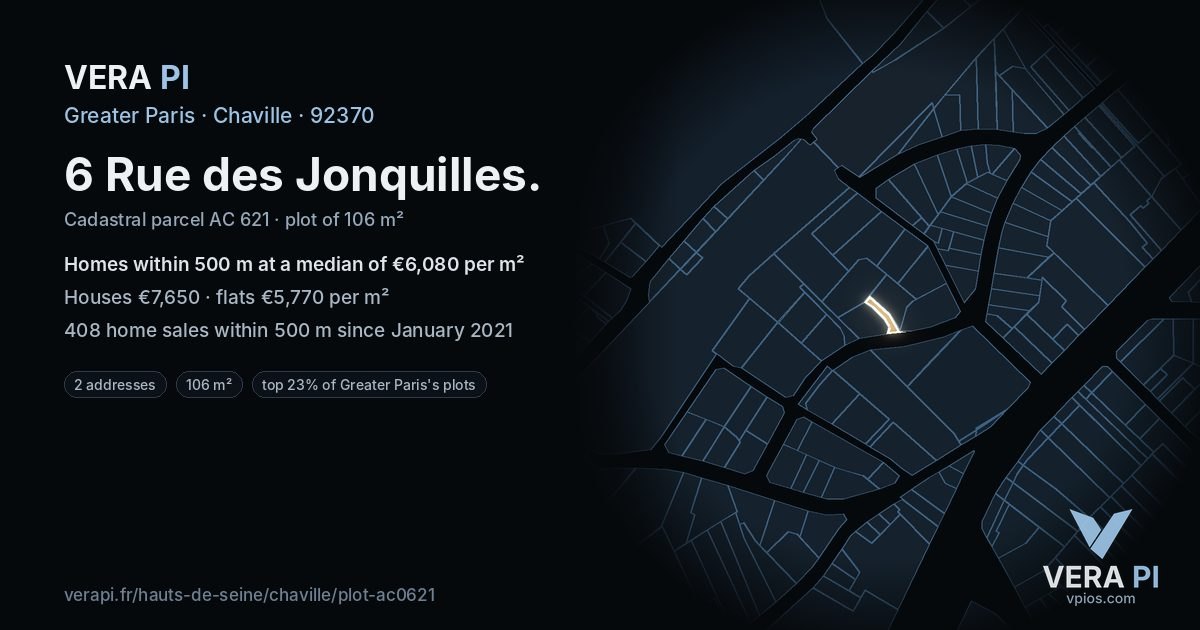 6 Rue des Jonquilles, Chaville at night – the plot lit, the parcels around coloured by the prices near them