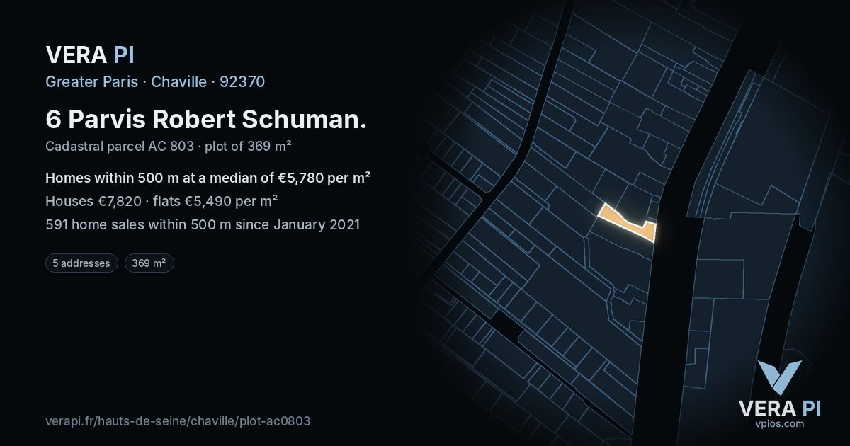 6 Parvis Robert Schuman, Chaville at night – the plot lit, the parcels around coloured by the prices near them