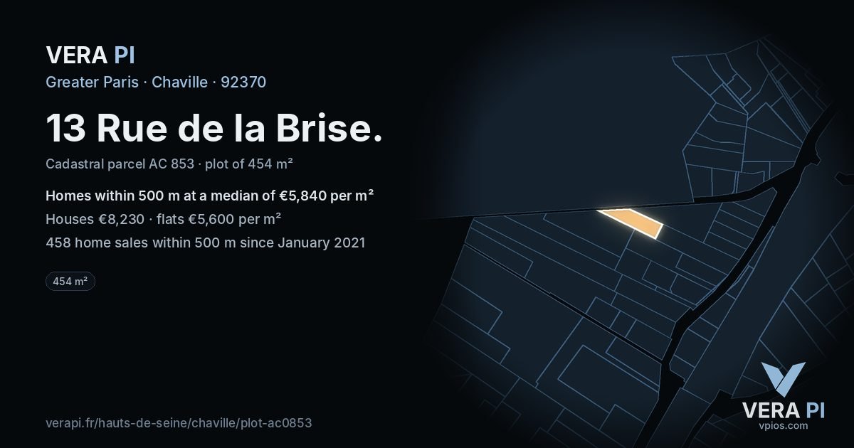 13 Rue de la Brise, Chaville at night – the plot lit, the parcels around coloured by the prices near them