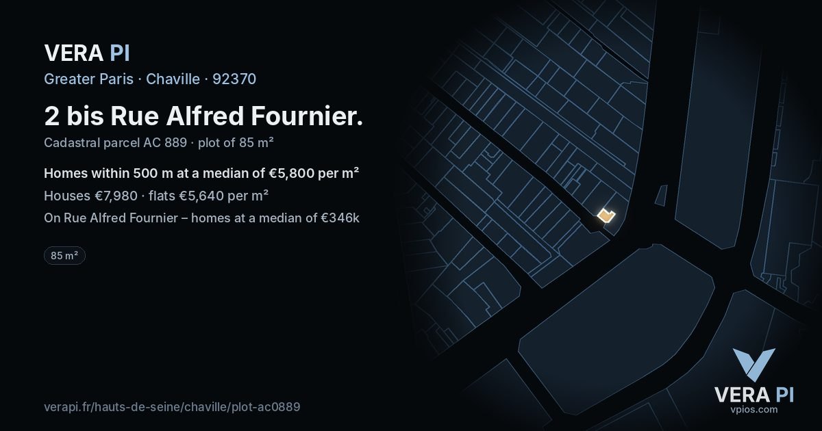 2 bis Rue Alfred Fournier, Chaville at night – the plot lit, the parcels around coloured by the prices near them