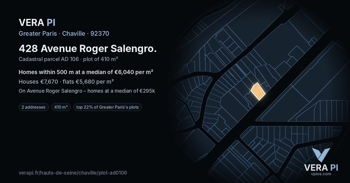 428 Avenue Roger Salengro, Chaville at night – the plot lit, the parcels around coloured by the prices near them