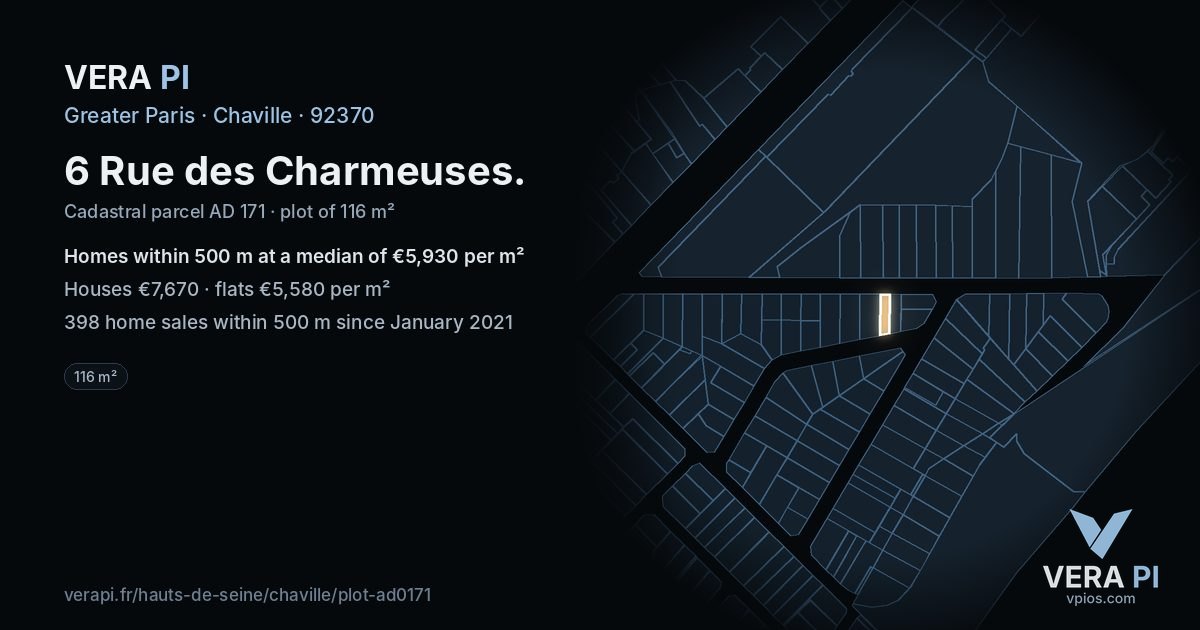 6 Rue des Charmeuses, Chaville at night – the plot lit, the parcels around coloured by the prices near them