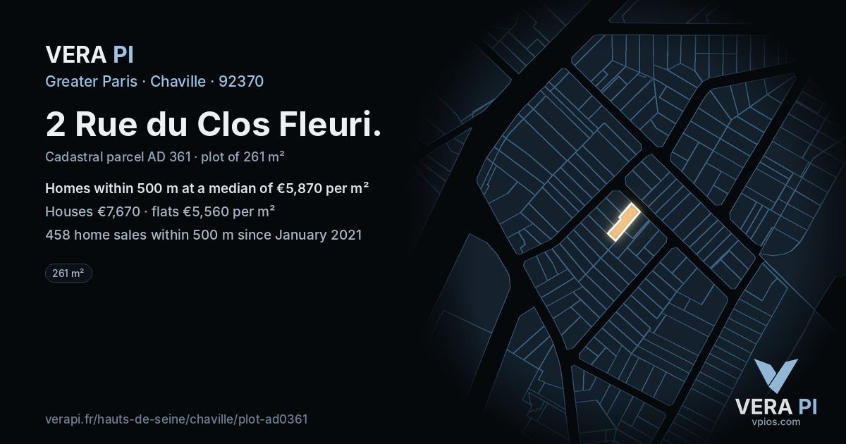 2 Rue du Clos Fleuri, Chaville at night – the plot lit, the parcels around coloured by the prices near them