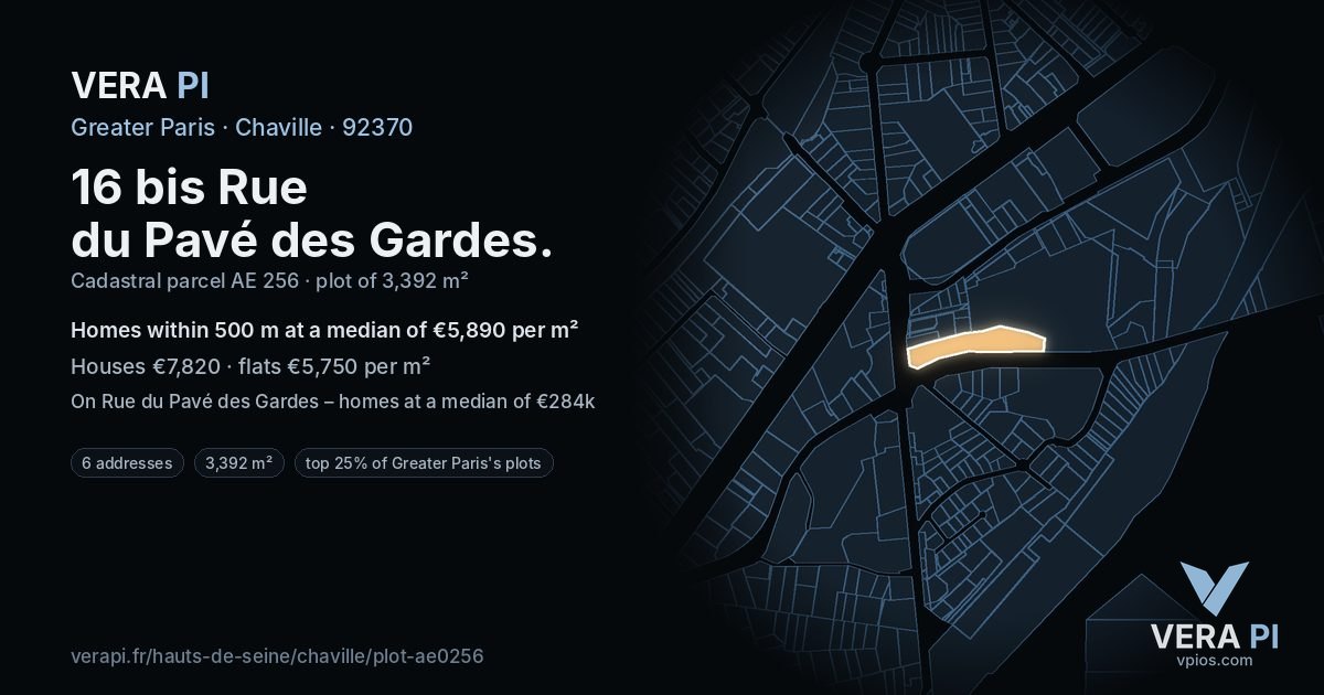 16 bis Rue du Pavé des Gardes, Chaville at night – the plot lit, the parcels around coloured by the prices near them