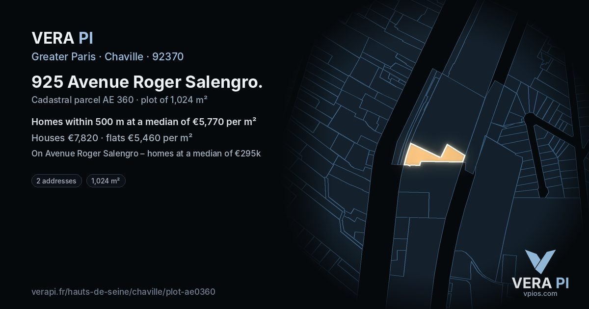 925 Avenue Roger Salengro, Chaville at night – the plot lit, the parcels around coloured by the prices near them