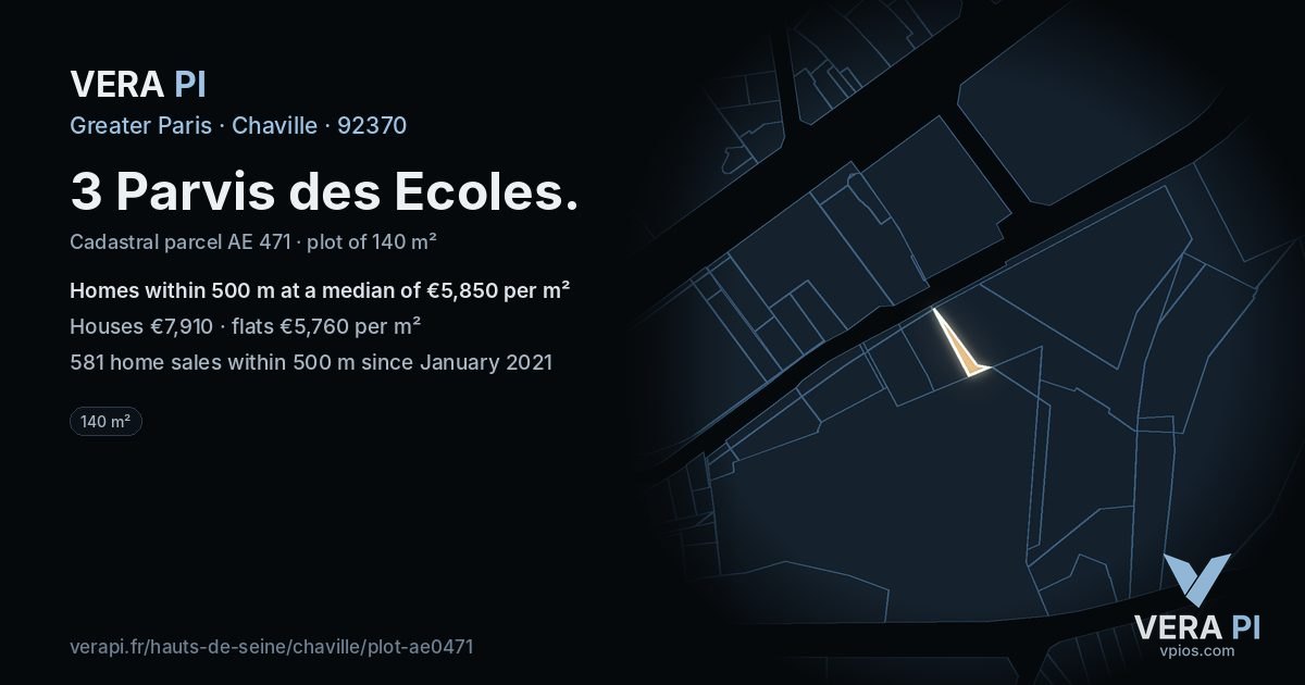 3 Parvis des Ecoles, Chaville at night – the plot lit, the parcels around coloured by the prices near them