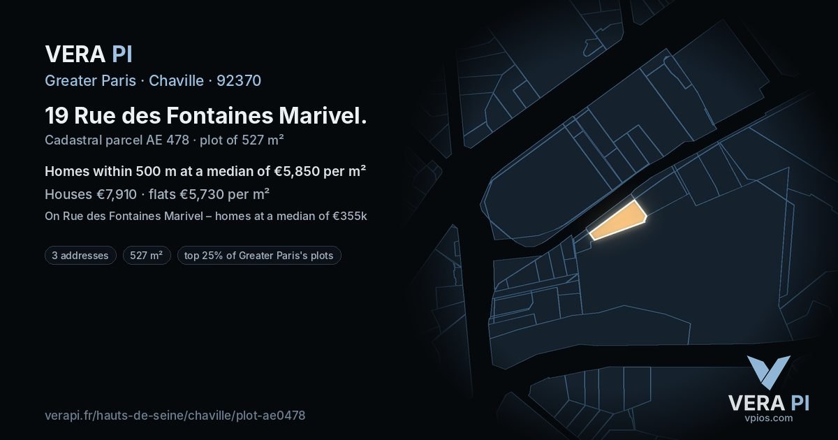19 Rue des Fontaines Marivel, Chaville at night – the plot lit, the parcels around coloured by the prices near them