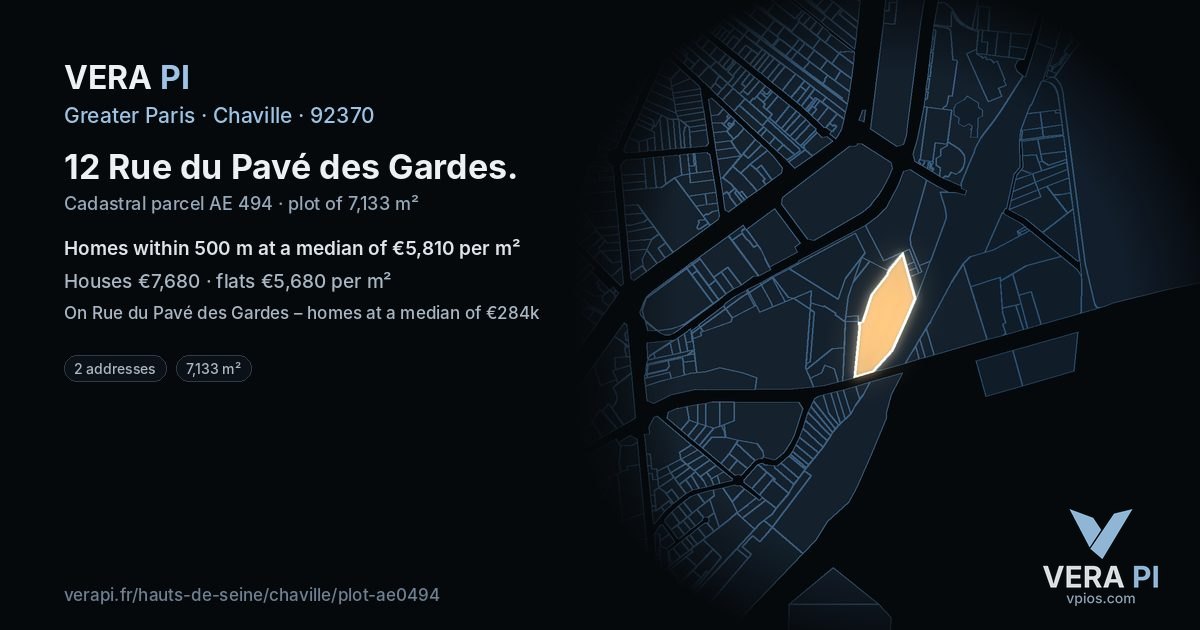 12 Rue du Pavé des Gardes, Chaville at night – the plot lit, the parcels around coloured by the prices near them
