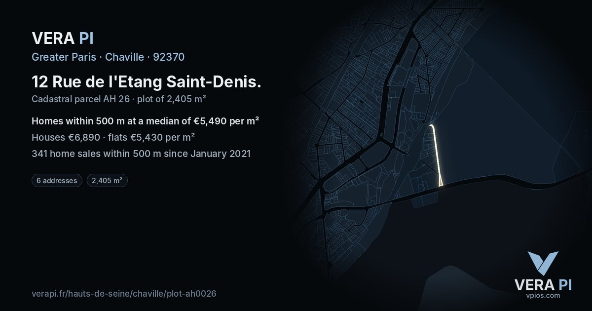 12 Rue de l'Etang Saint-Denis, Chaville at night – the plot lit, the parcels around coloured by the prices near them