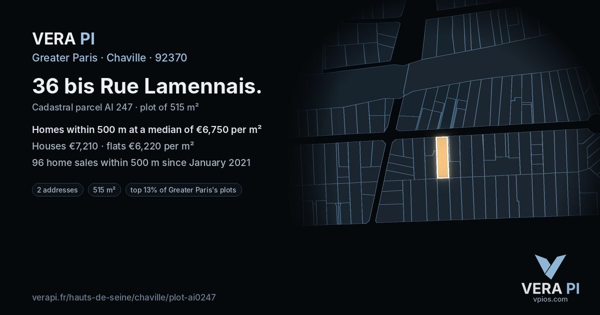 36 bis Rue Lamennais, Chaville at night – the plot lit, the parcels around coloured by the prices near them