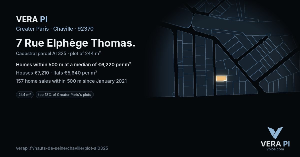 7 Rue Elphège Thomas, Chaville at night – the plot lit, the parcels around coloured by the prices near them
