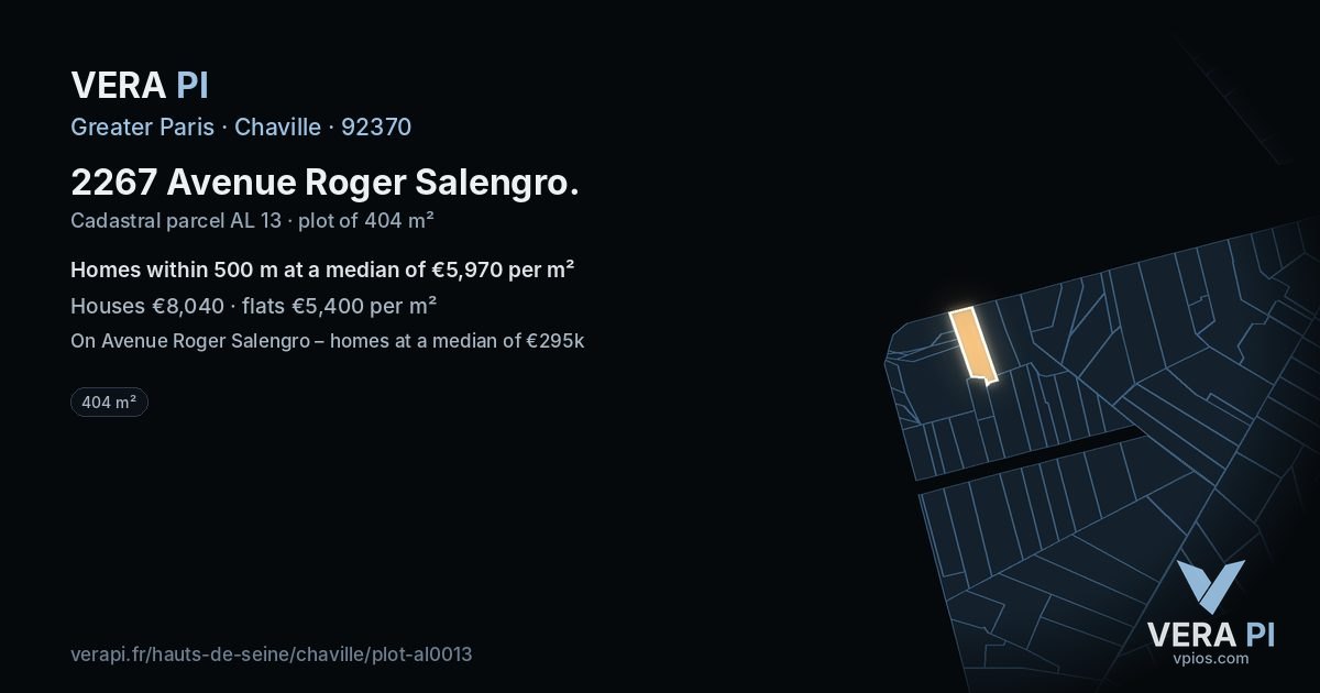 2267 Avenue Roger Salengro, Chaville at night – the plot lit, the parcels around coloured by the prices near them