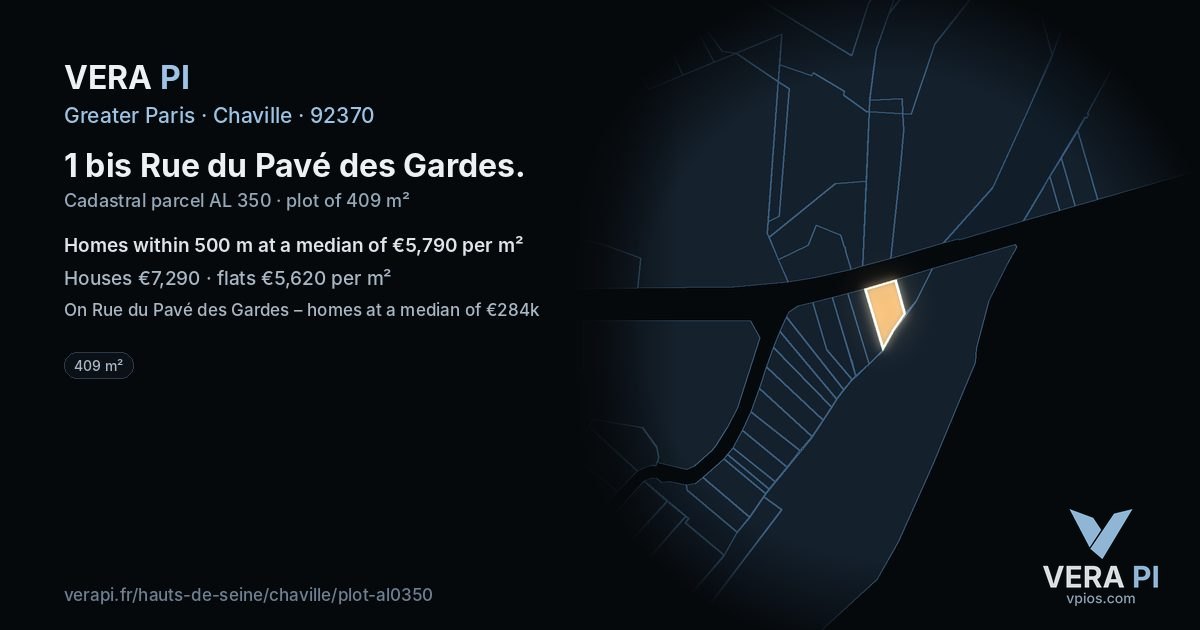 1 bis Rue du Pavé des Gardes, Chaville at night – the plot lit, the parcels around coloured by the prices near them