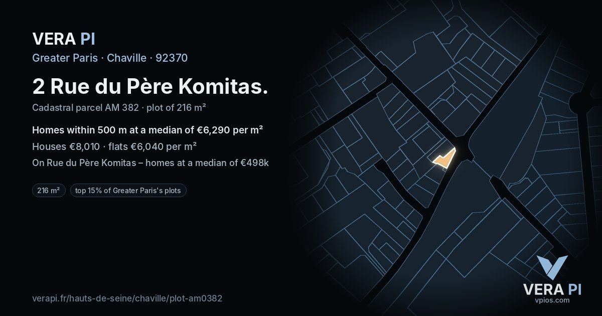 2 Rue du Père Komitas, Chaville at night – the plot lit, the parcels around coloured by the prices near them