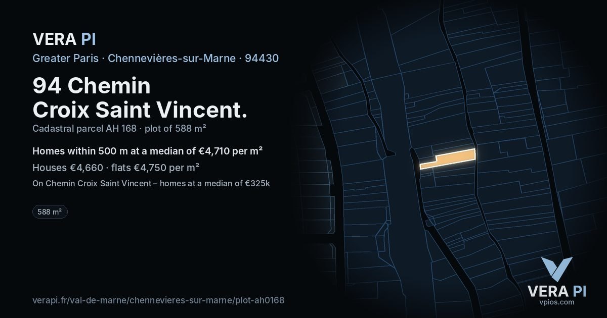 94 Chemin Croix Saint Vincent, Chennevières-sur-Marne at night – the plot lit, the parcels around coloured by the prices near them