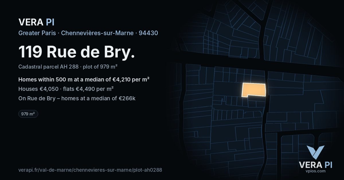 119 Rue de Bry, Chennevières-sur-Marne at night – the plot lit, the parcels around coloured by the prices near them