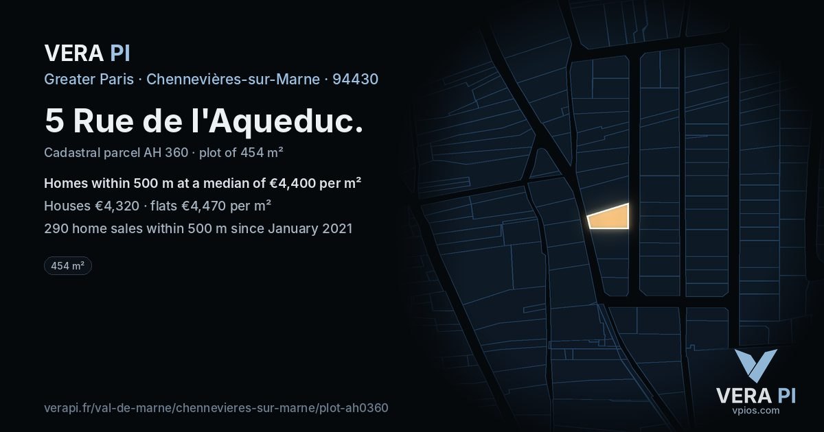5 Rue de l'Aqueduc, Chennevières-sur-Marne at night – the plot lit, the parcels around coloured by the prices near them
