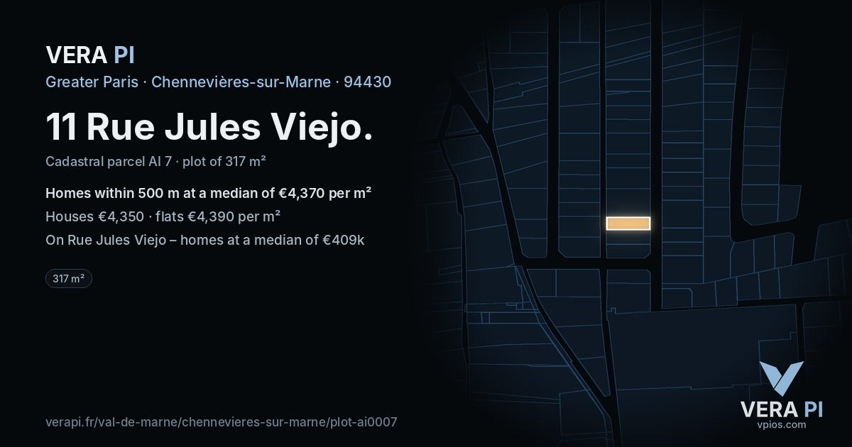 11 Rue Jules Viejo, Chennevières-sur-Marne at night – the plot lit, the parcels around coloured by the prices near them