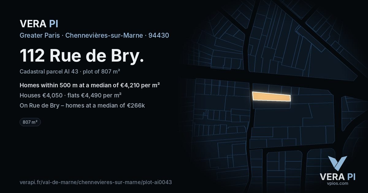 112 Rue de Bry, Chennevières-sur-Marne at night – the plot lit, the parcels around coloured by the prices near them