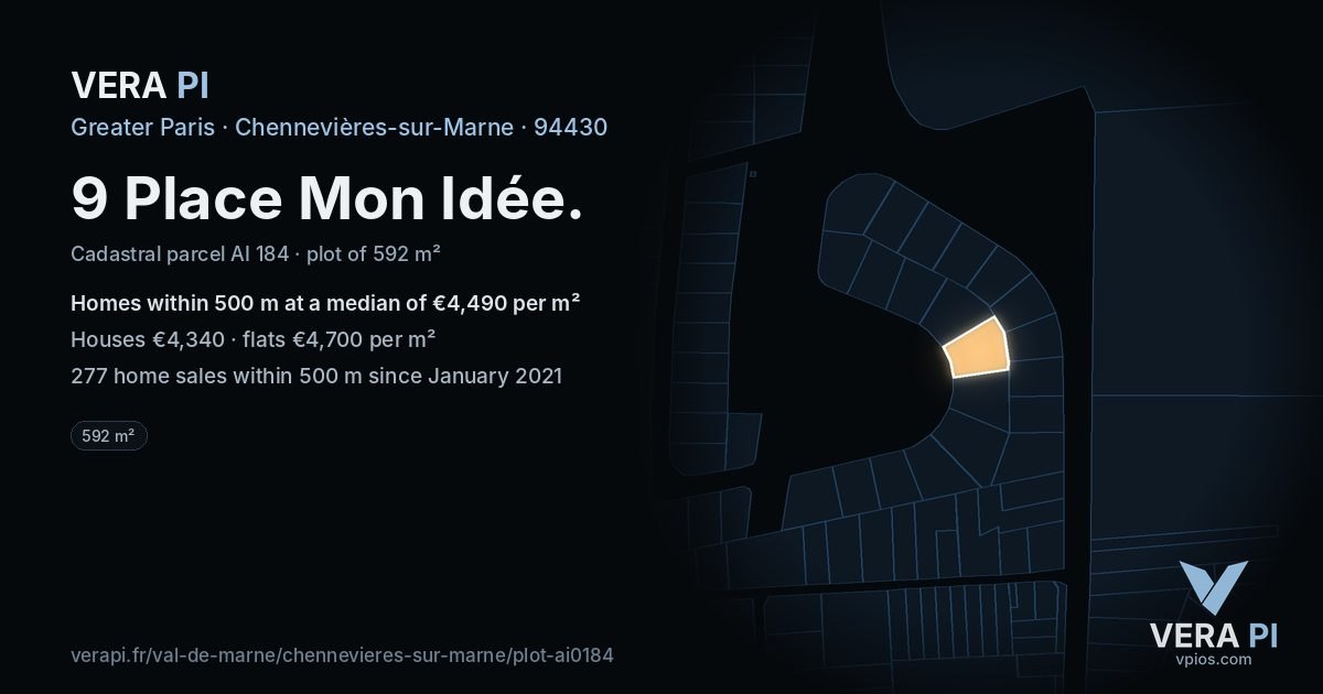 9 Place Mon Idée, Chennevières-sur-Marne at night – the plot lit, the parcels around coloured by the prices near them