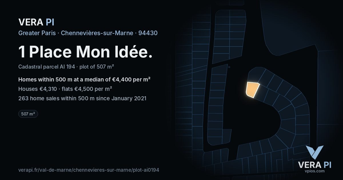 1 Place Mon Idée, Chennevières-sur-Marne at night – the plot lit, the parcels around coloured by the prices near them