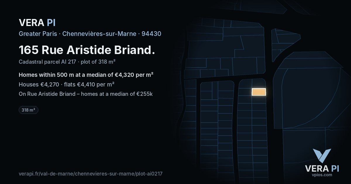 165 Rue Aristide Briand, Chennevières-sur-Marne at night – the plot lit, the parcels around coloured by the prices near them