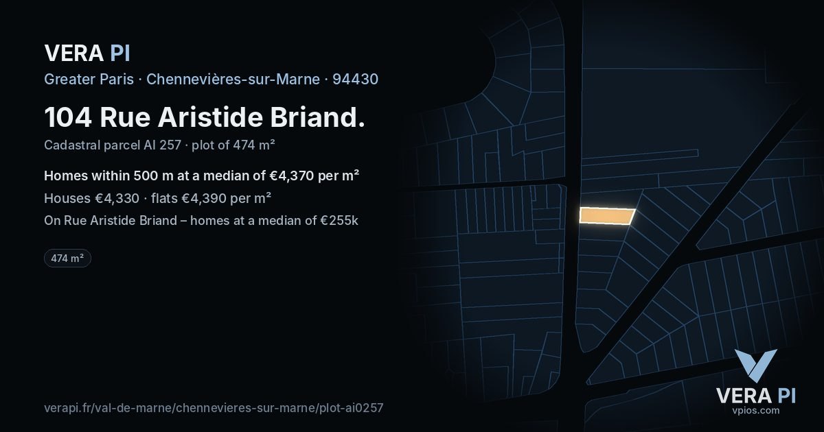 104 Rue Aristide Briand, Chennevières-sur-Marne at night – the plot lit, the parcels around coloured by the prices near them