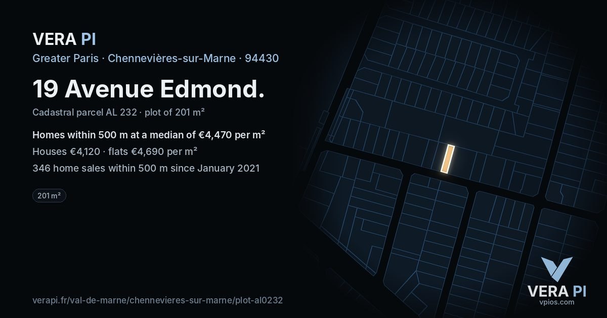19 Avenue Edmond, Chennevières-sur-Marne at night – the plot lit, the parcels around coloured by the prices near them