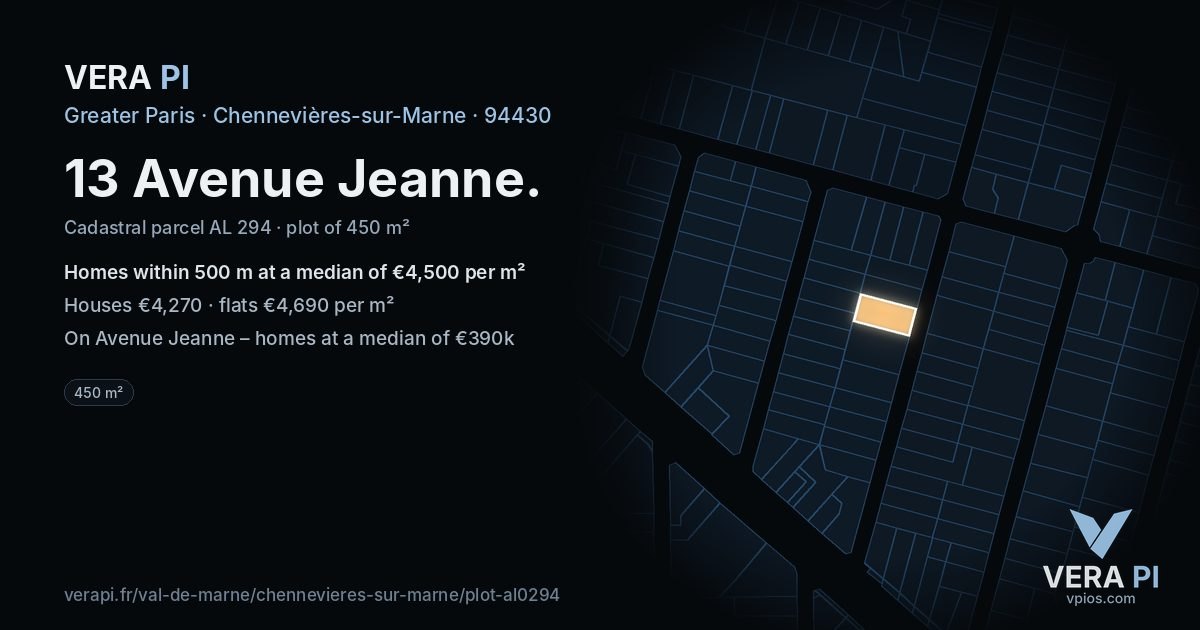 13 Avenue Jeanne, Chennevières-sur-Marne at night – the plot lit, the parcels around coloured by the prices near them