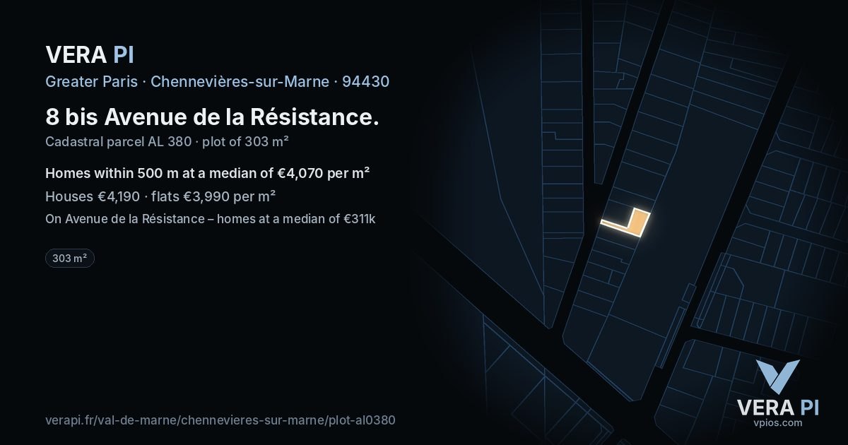 8 bis Avenue de la Résistance, Chennevières-sur-Marne at night – the plot lit, the parcels around coloured by the prices near them