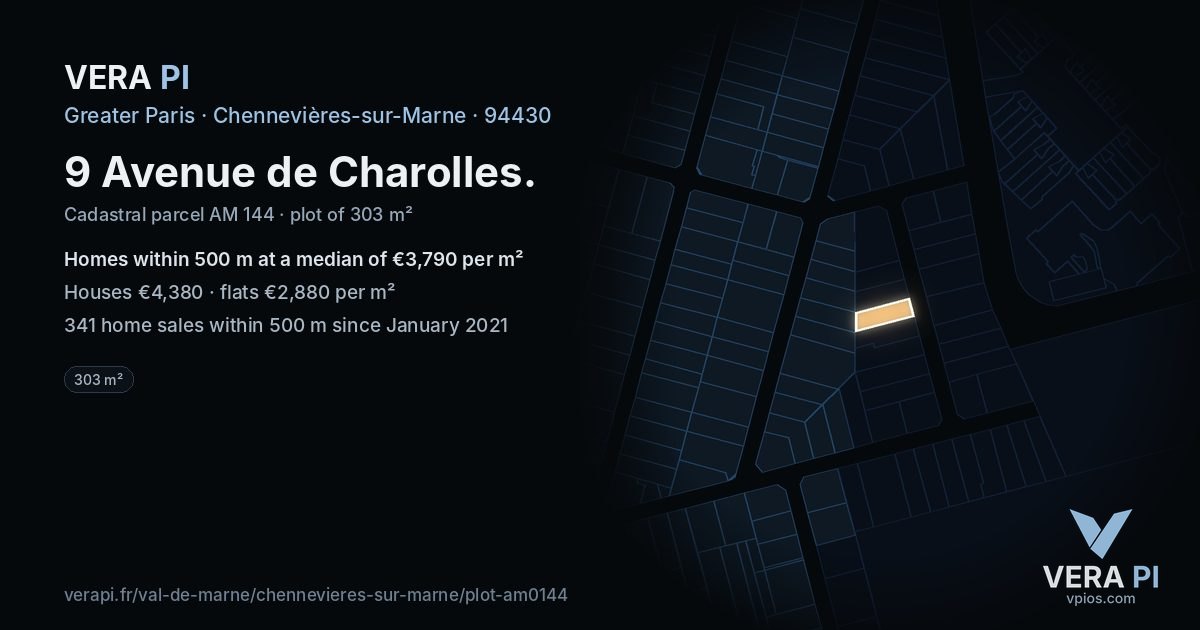 9 Avenue de Charolles, Chennevières-sur-Marne at night – the plot lit, the parcels around coloured by the prices near them