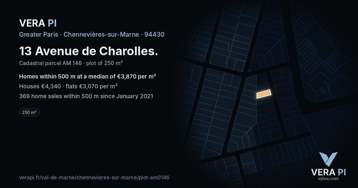 13 Avenue de Charolles, Chennevières-sur-Marne at night – the plot lit, the parcels around coloured by the prices near them