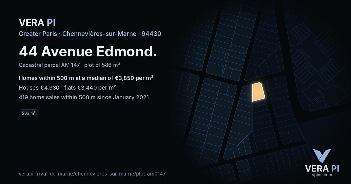 44 Avenue Edmond, Chennevières-sur-Marne at night – the plot lit, the parcels around coloured by the prices near them